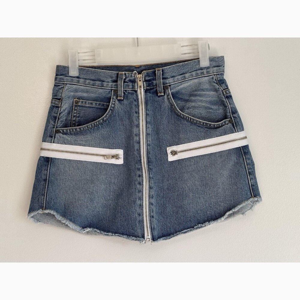 Carmar Women’s 27 Denim Mini Skirt Stretch Full Exposed Zip Y2k Festival
